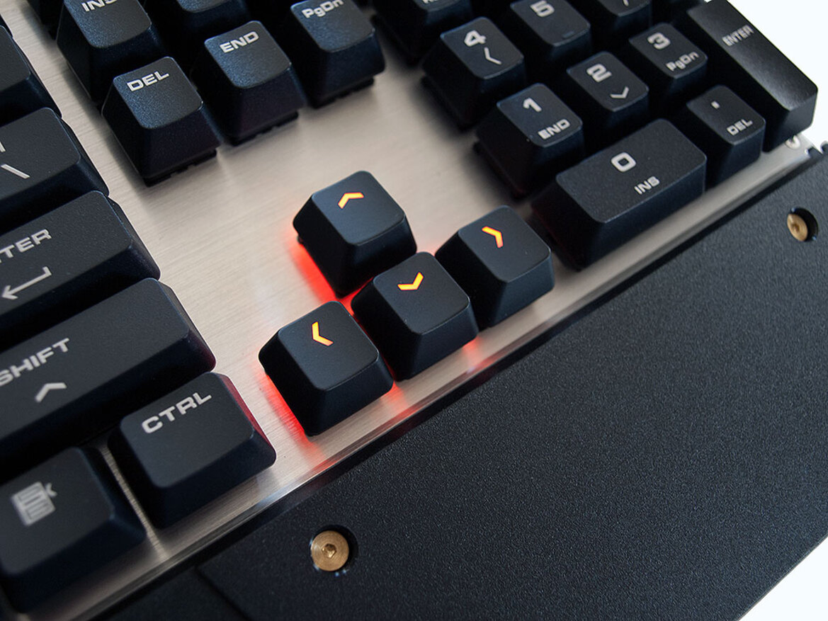 Taming the Cougar 600K Mechanical Gaming Keyboard