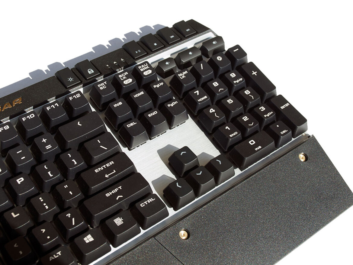 Taming the Cougar 600K Mechanical Gaming Keyboard