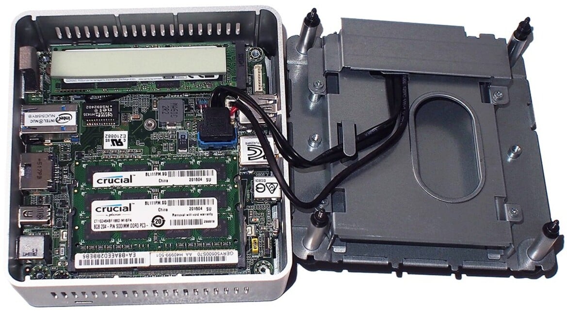 Intel Broadwell NUC NUC5i7RYH With Iris Graphics Mini-PC Review