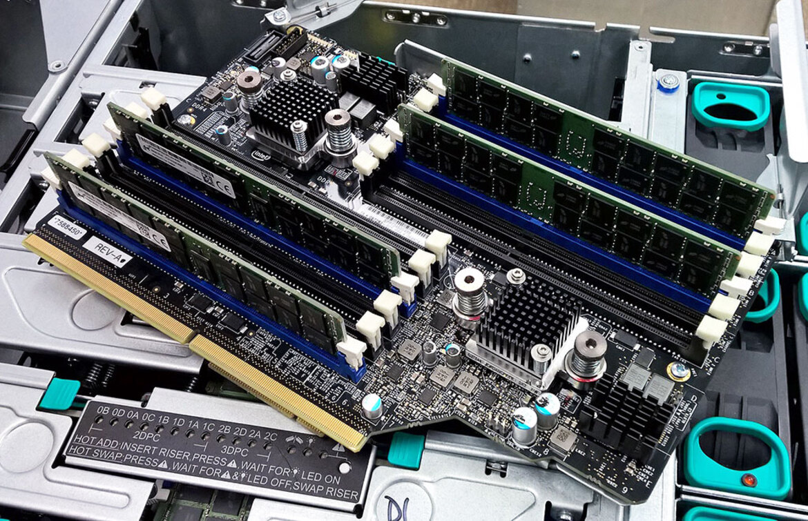 Intel Launches Xeon  E7-8800 and E7-4800 v3 Processor Families