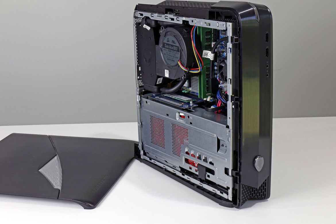Alienware X51 R3 Review: Console-Sized Gaming PC Gets Skylake Infusion