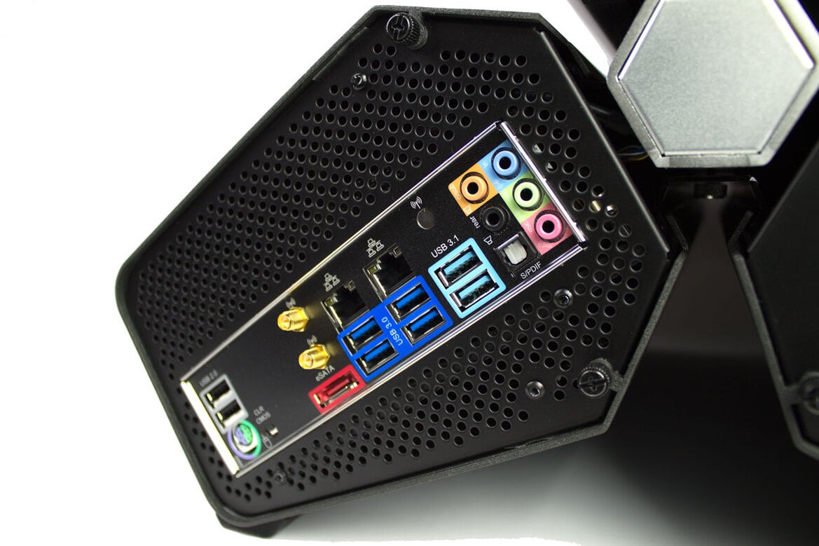 CyberPower Trinity Xtreme Gaming PC Review: 'Unique' Is An Understatement