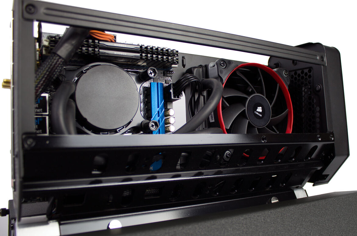 CyberPower Trinity Xtreme Gaming PC Review: 'Unique' Is An Understatement