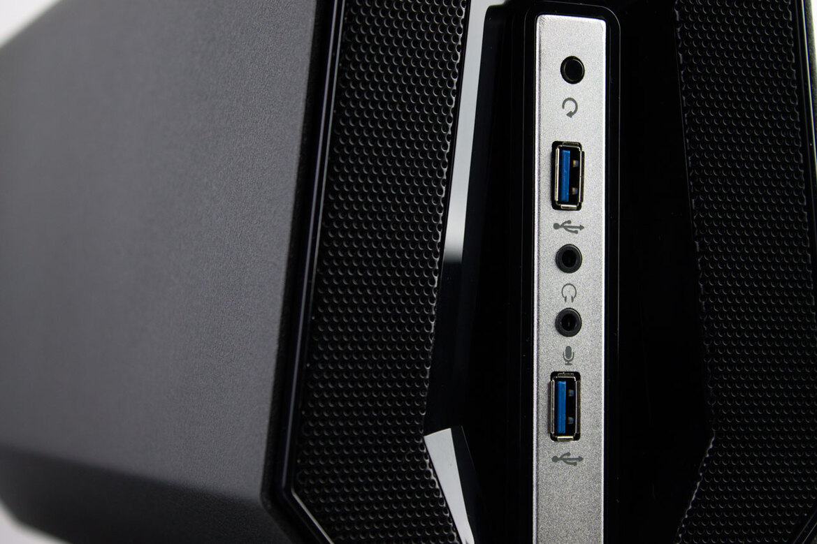 CyberPower Trinity Xtreme Gaming PC Review: 'Unique' Is An Understatement
