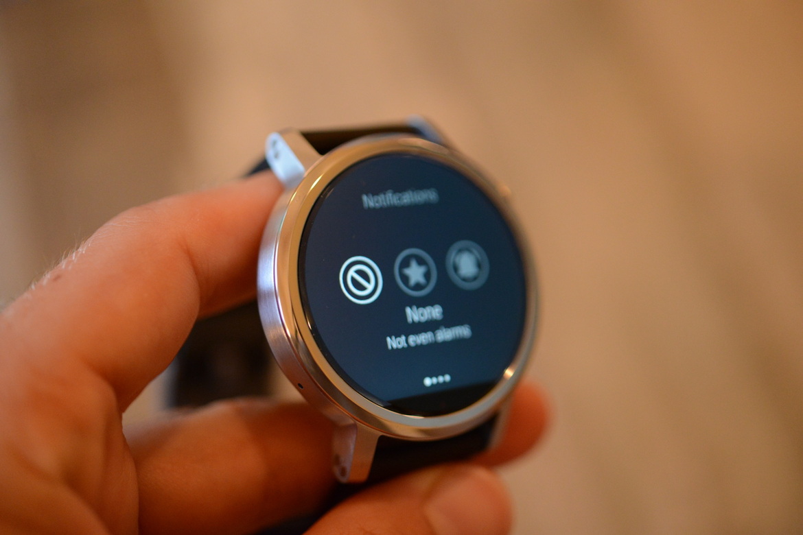 Moto 360 Second Gen Review: Moto Make It Your Own