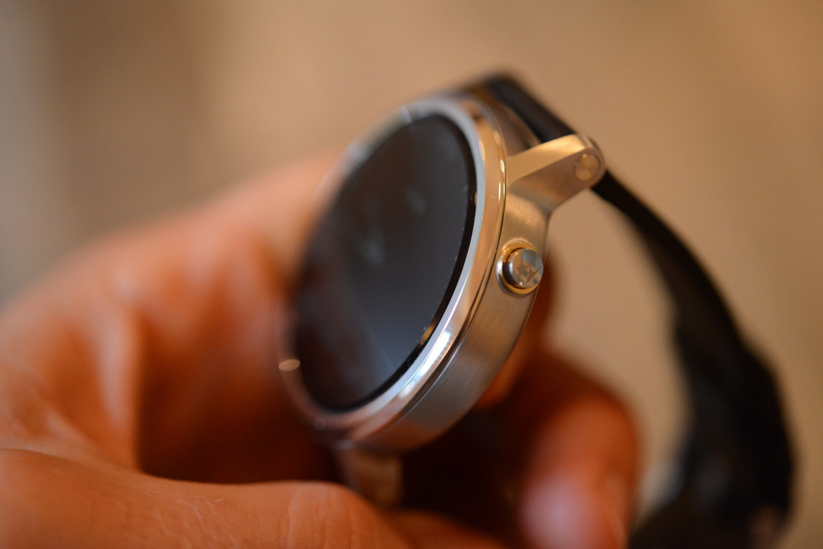 Moto 360 Second Gen Review: Moto Make It Your Own