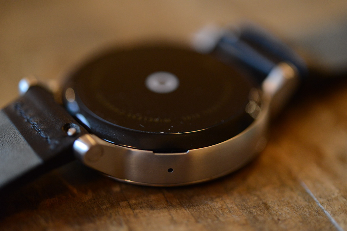 Moto 360 Second Gen Review: Moto Make It Your Own
