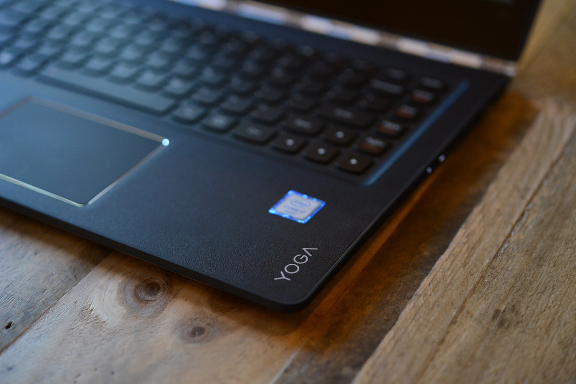 Lenovo Yoga 900 Review: Brains, Beauty, and Brawn