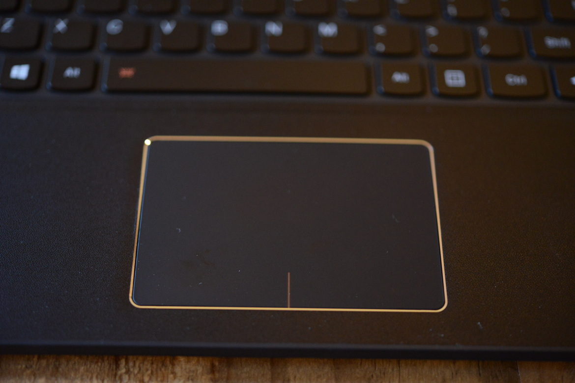 Lenovo Yoga 900 Review: Brains, Beauty, and Brawn