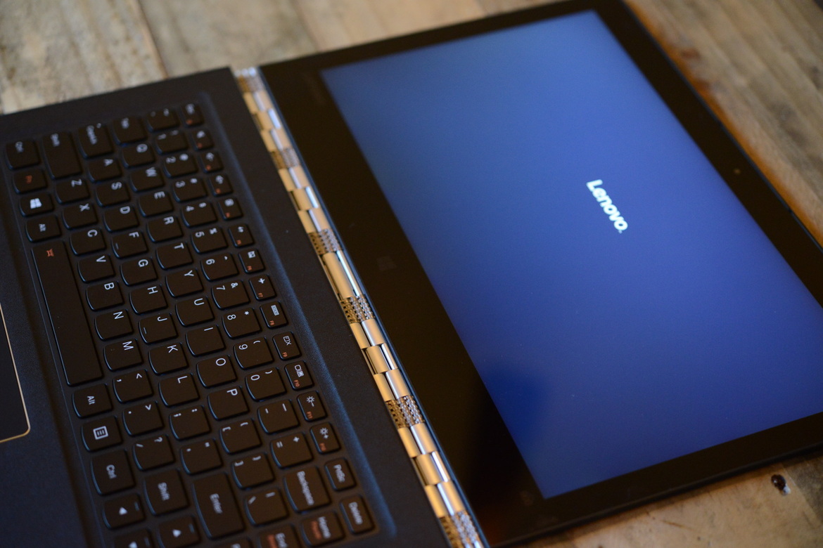 Lenovo Yoga 900 Review: Brains, Beauty, and Brawn
