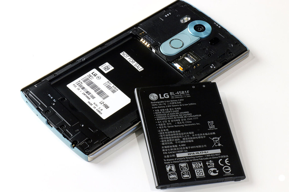 LG V10 Review: Big, Bold And Beautiful
