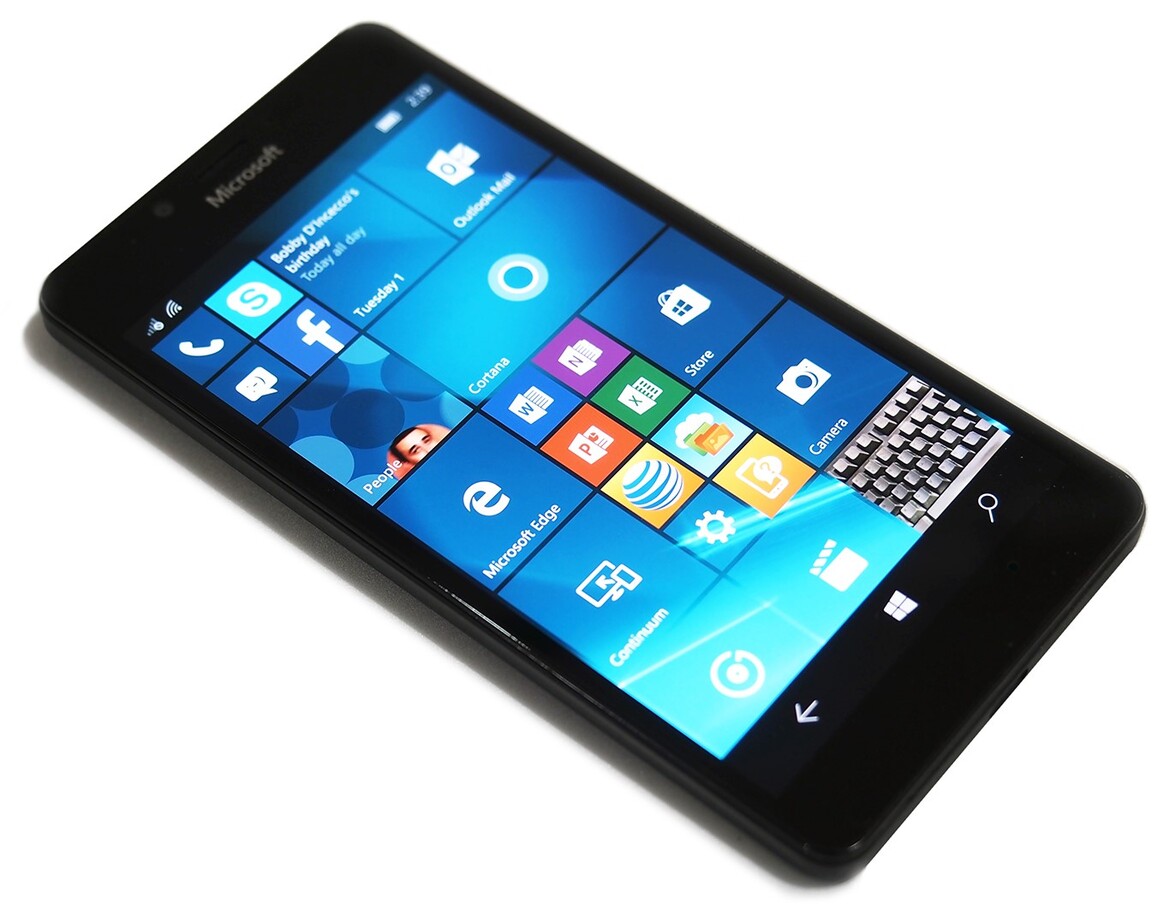 Microsoft Lumia 950 Review: Spearheading Windows 10 Mobile
