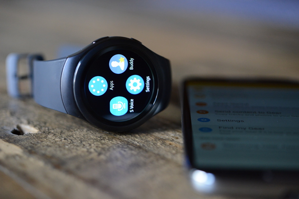 Samsung Gear S2 Smartwatch Review: Tizen Excels