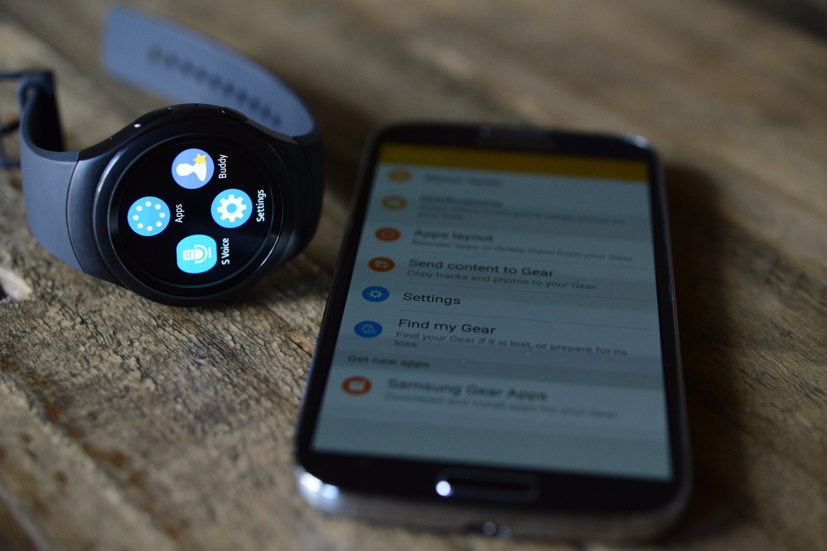 Samsung Gear S2 Smartwatch Review: Tizen Excels