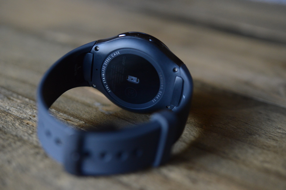 Samsung Gear S2 Smartwatch Review: Tizen Excels