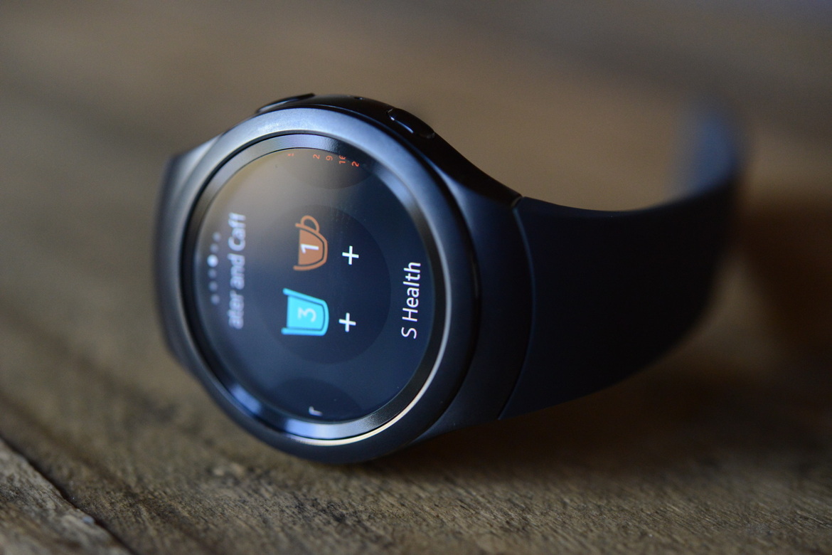 Samsung Gear S2 Smartwatch Review: Tizen Excels