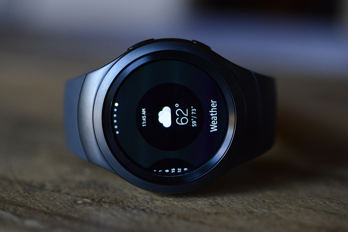 Samsung Gear S2 Smartwatch Review: Tizen Excels