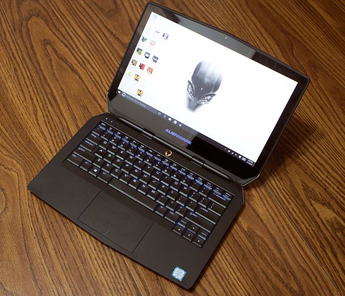 Alienware 13 R2 Gaming Laptop And Graphics AMP Review