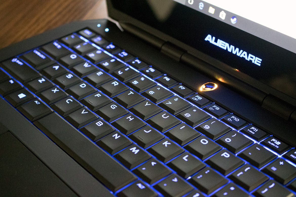 Alienware 13 R2 Gaming Laptop And Graphics AMP Review