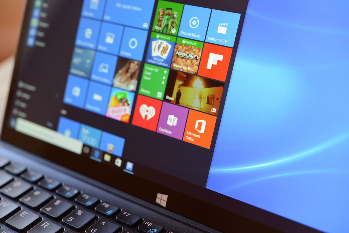 Dell XPS 12 (2016) Review: Core m-Powered 2-in-1 Laptop Convertible