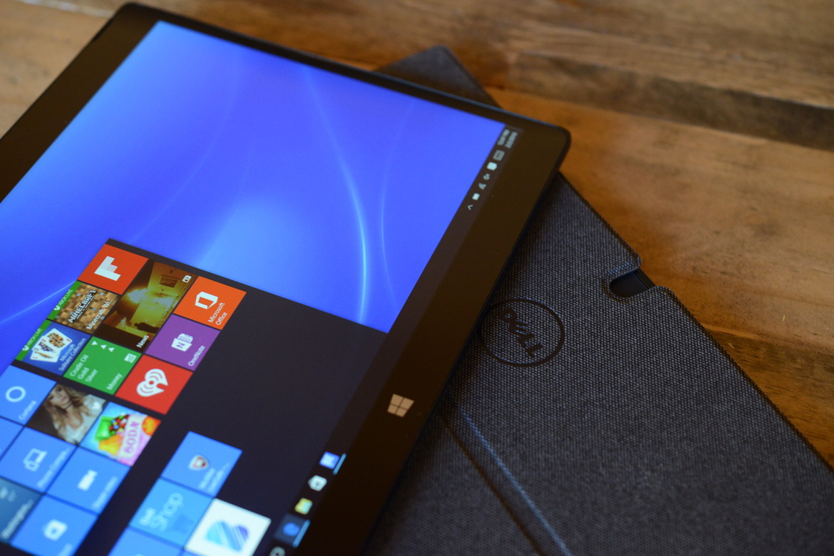 Dell XPS 12 (2016) Review: Core m-Powered 2-in-1 Laptop Convertible