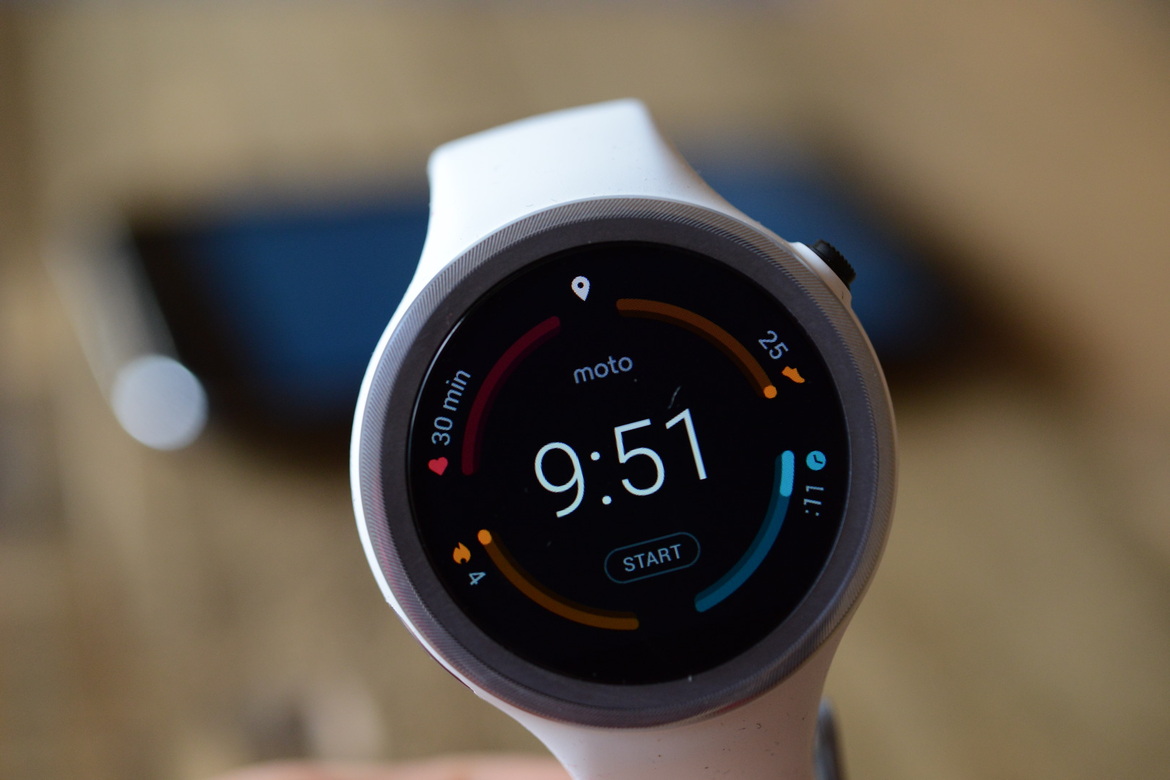 Moto 360 Sport Review: A Smartwatch Fitness Tracking Hybrid