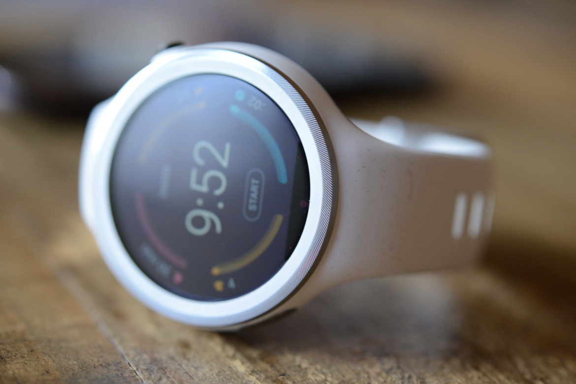 Moto 360 Sport Review: A Smartwatch Fitness Tracking Hybrid