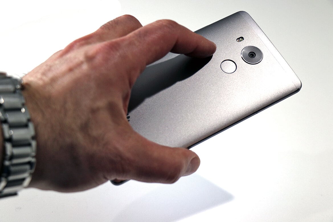 Huawei Mate 8 Review: Examining ARM's Cortex-A72 And HiSilicon's Kirin 950