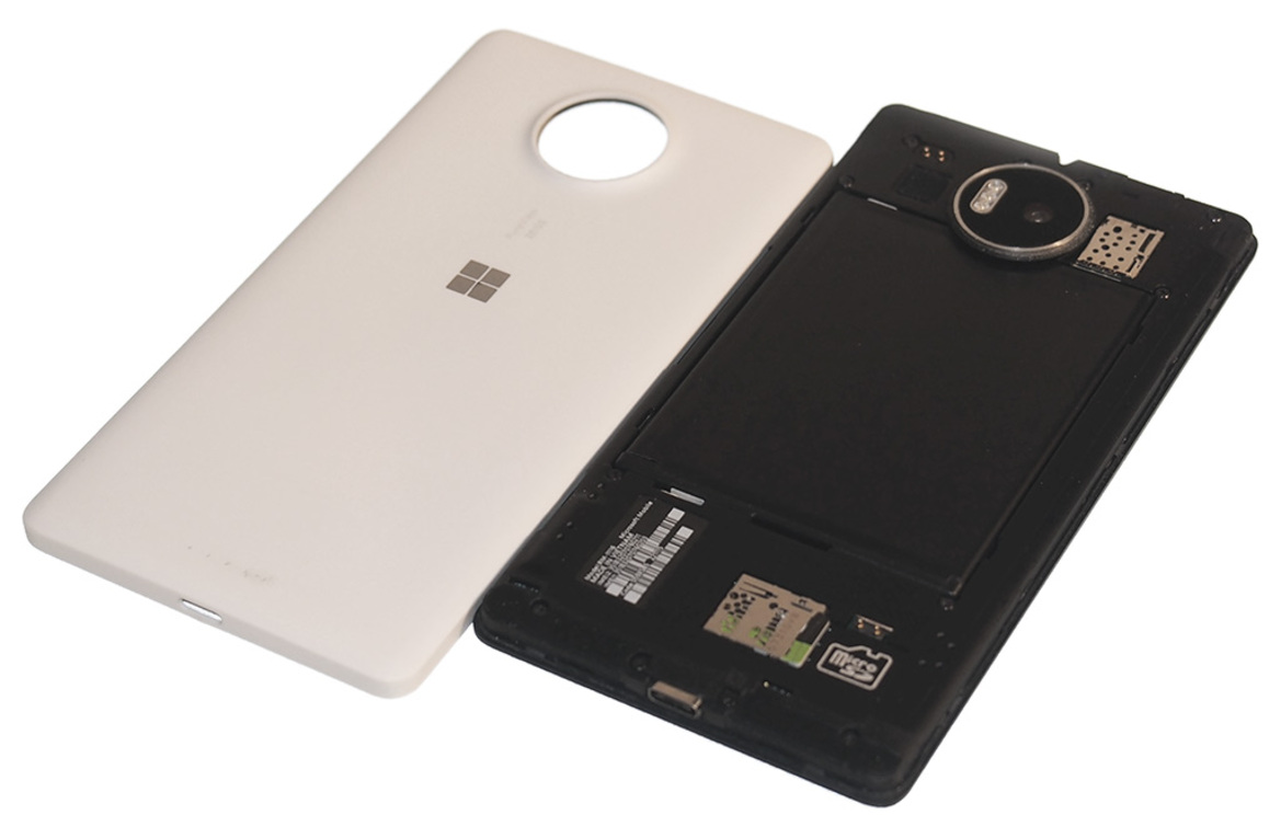 Microsoft Lumia 950 XL Review: The Windows 10 Mobile Flagship
