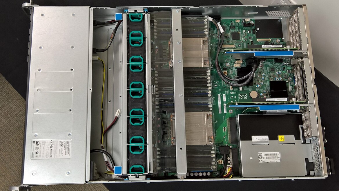 Intel Xeon Processor E5 v4 Family Debut: Dual E5-2697 v4 With 72 Threads Tested