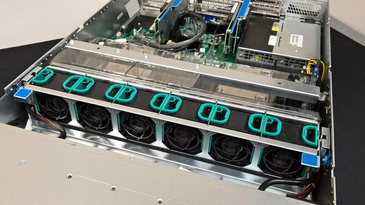 Intel Xeon Processor E5 v4 Family Debut: Dual E5-2697 v4 With 72 Threads Tested