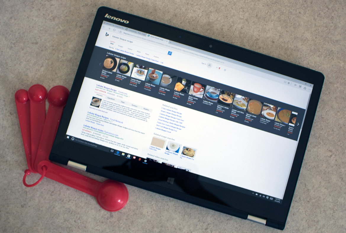Lenovo Yoga 700 Review: A Flexible 14-Inch Ultraportable Convertible
