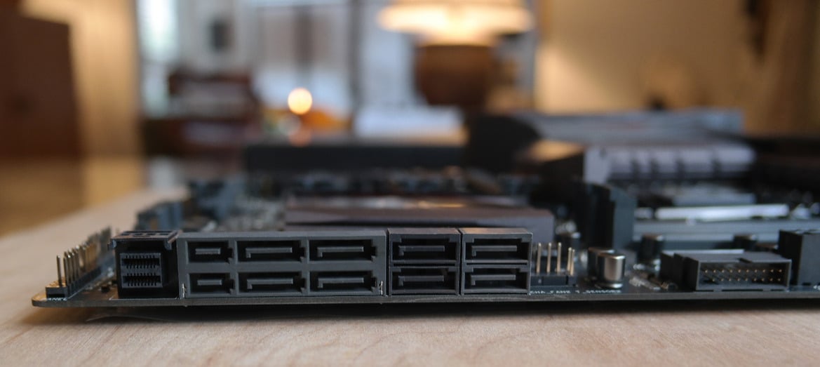 ASUS Z170 ROG Maximus VIII Extreme Motherboard Review: An Impressive Platform For Skylake