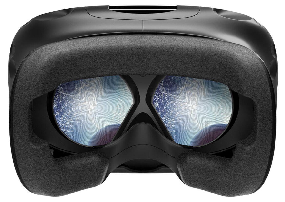 HTC Vive VR Kit Hands-On Preview: Room Scale Virtual Reality Has Arrived