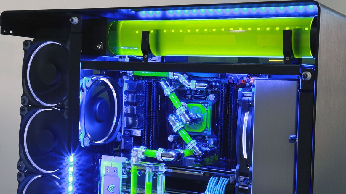 Maingear RUSH SuperStock X99 Review: PC Gaming Like A Boss