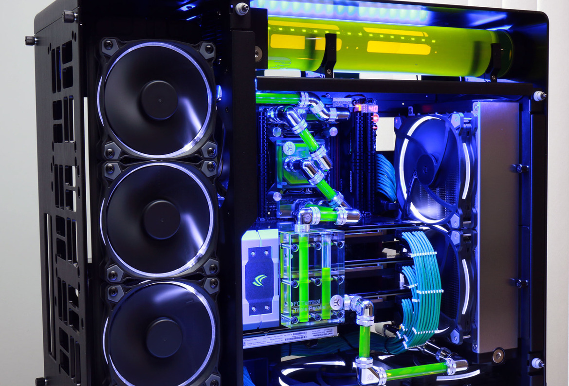 Maingear RUSH SuperStock X99 Review: PC Gaming Like A Boss