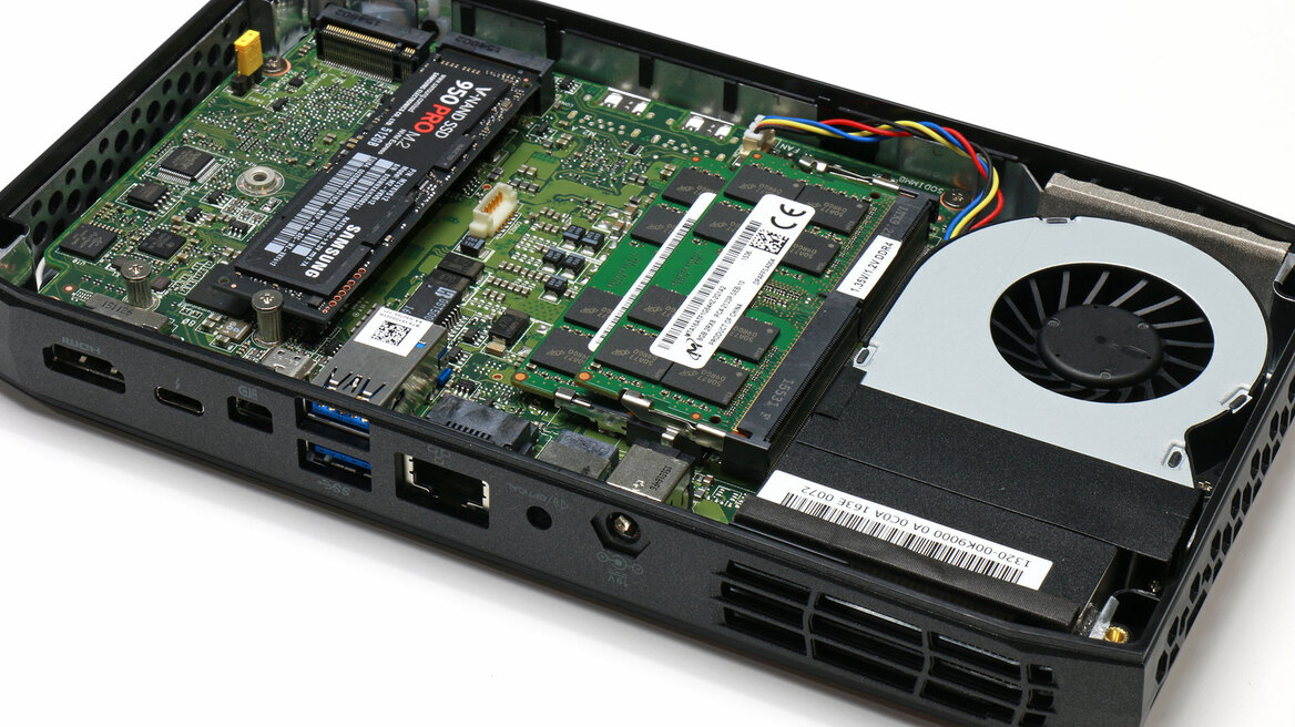 Intel Skull Canyon NUC6i7KYK Mini PC Review: Palm-Sized And Powerful