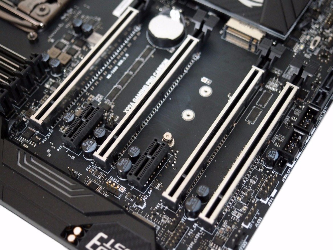 Intel Core i7-6950X 10-Core CPU Review: Broadwell-E Takes Flight