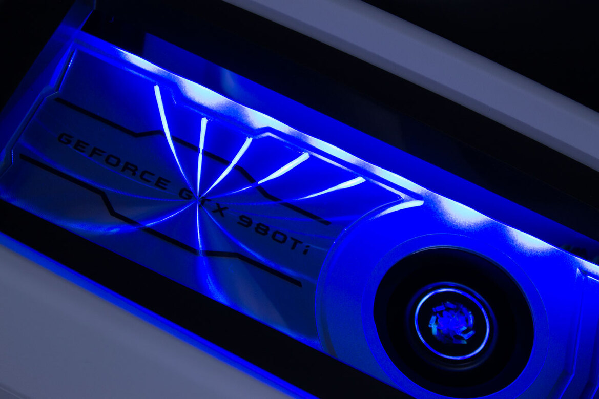 iBuypower Revolt 2 Review: A Powerful, Portable Gaming Desktop