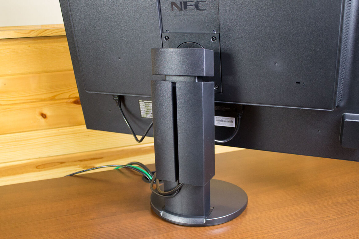 NEC MultiSync EA305WMi Professional Monitor With ControlSync Review