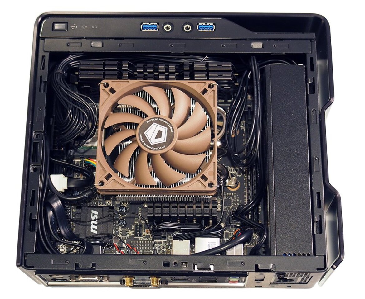 AMD FNATIC eSports SFF Gaming PC Hands On