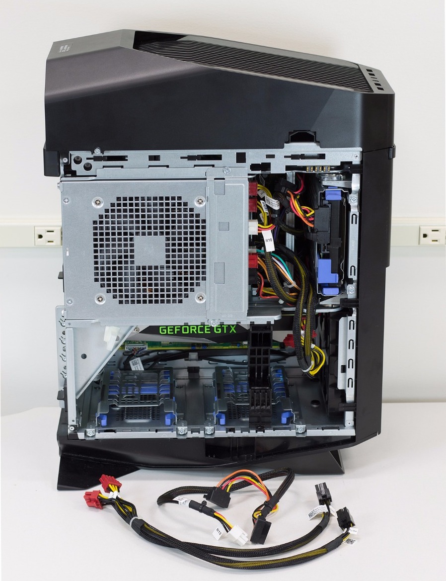 Alienware Aurora R5 Review: Small Stature, Big Performance