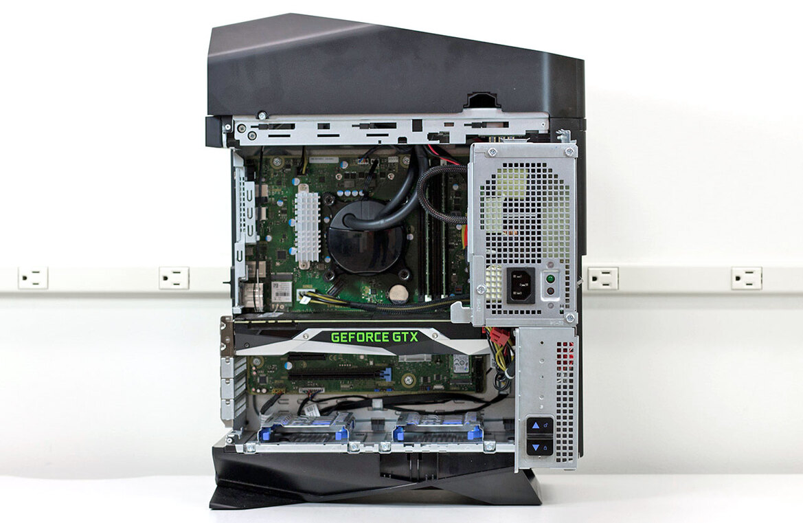 Alienware Aurora R5 Review: Small Stature, Big Performance