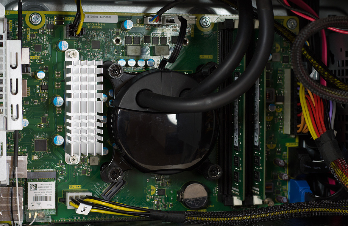 Alienware Aurora R5 Review: Small Stature, Big Performance