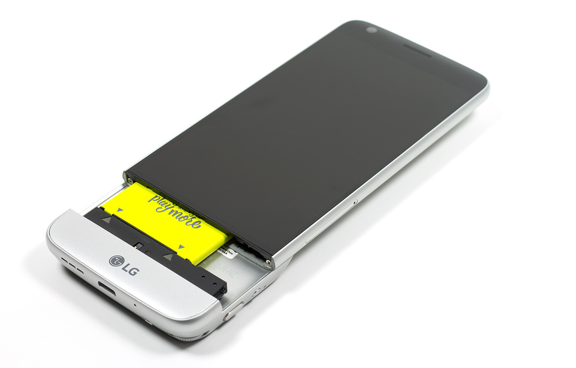 LG G5 Review: Ambitious But Unrefined