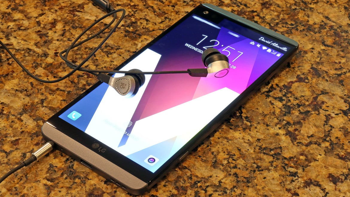 LG V20 Review: Android Nougat-Infused And Feature-Rich
