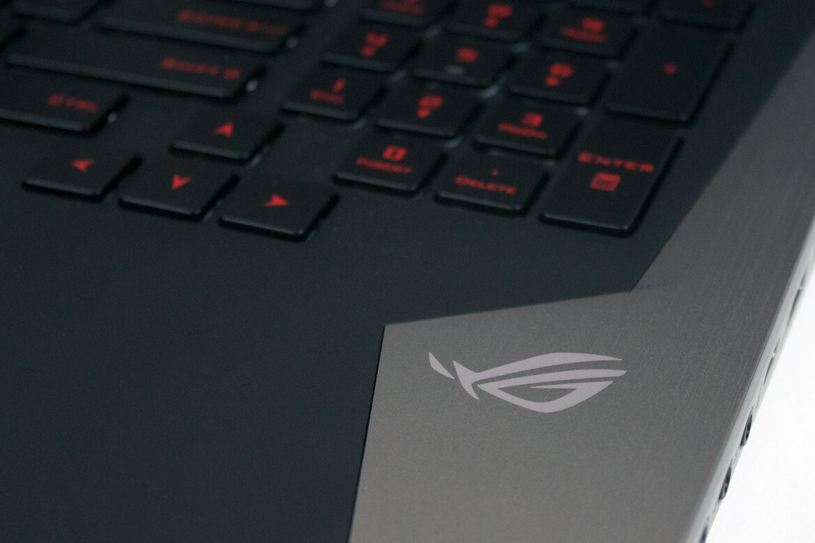 Asus ROG G752 Review: A Pascal Packing Mobile Powerhouse