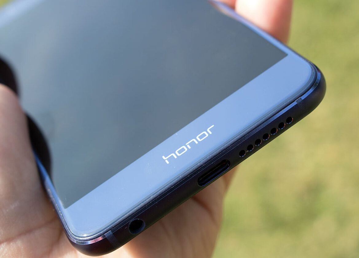 Huawei Honor 8 Review: A Stylish, Affordable Android Smartphone