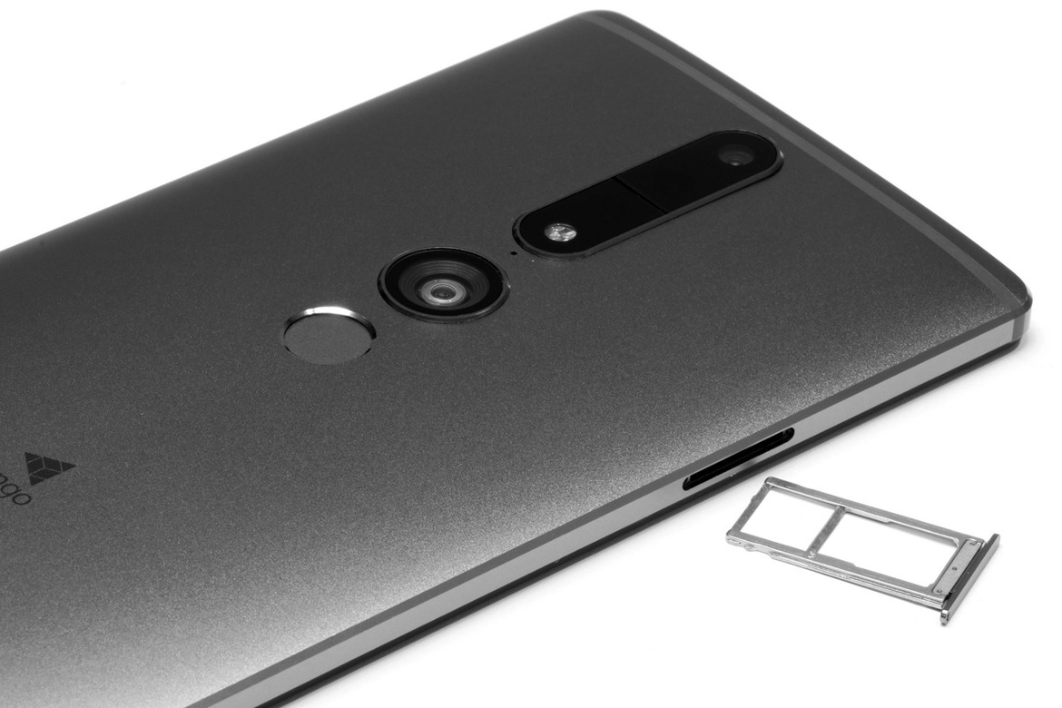 Lenovo Phab 2 Pro Review: The First Tango Augmented Reality Smartphone