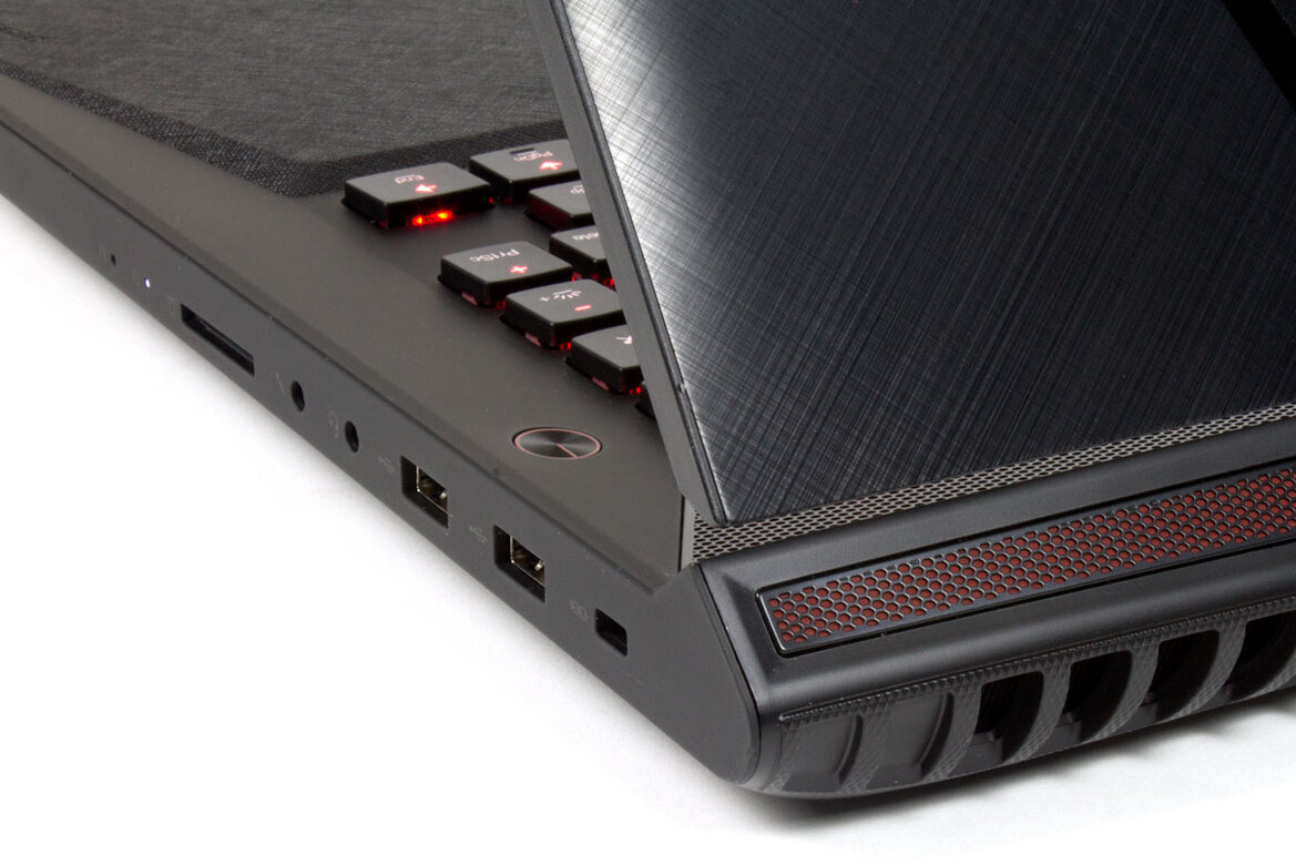 Lenovo IdeaCentre Y900 RE Gaming Desktop And IdeaPad Y900 Gaming Notebook Preview      